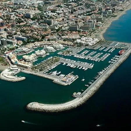 En Puerto Marina.